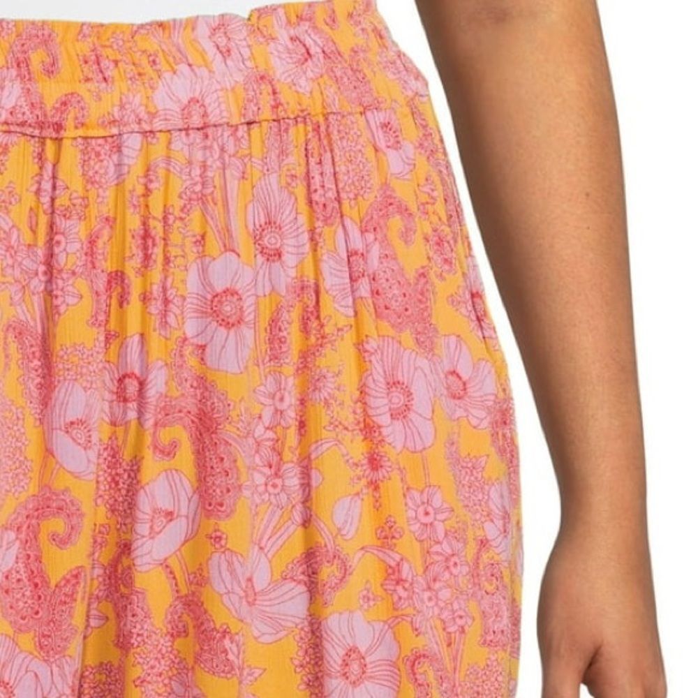 ROMANTIC GYPSY Plus Flutter Trim Smocked Shorts in Marigold Size 2X NEW - Picture 8 of 14